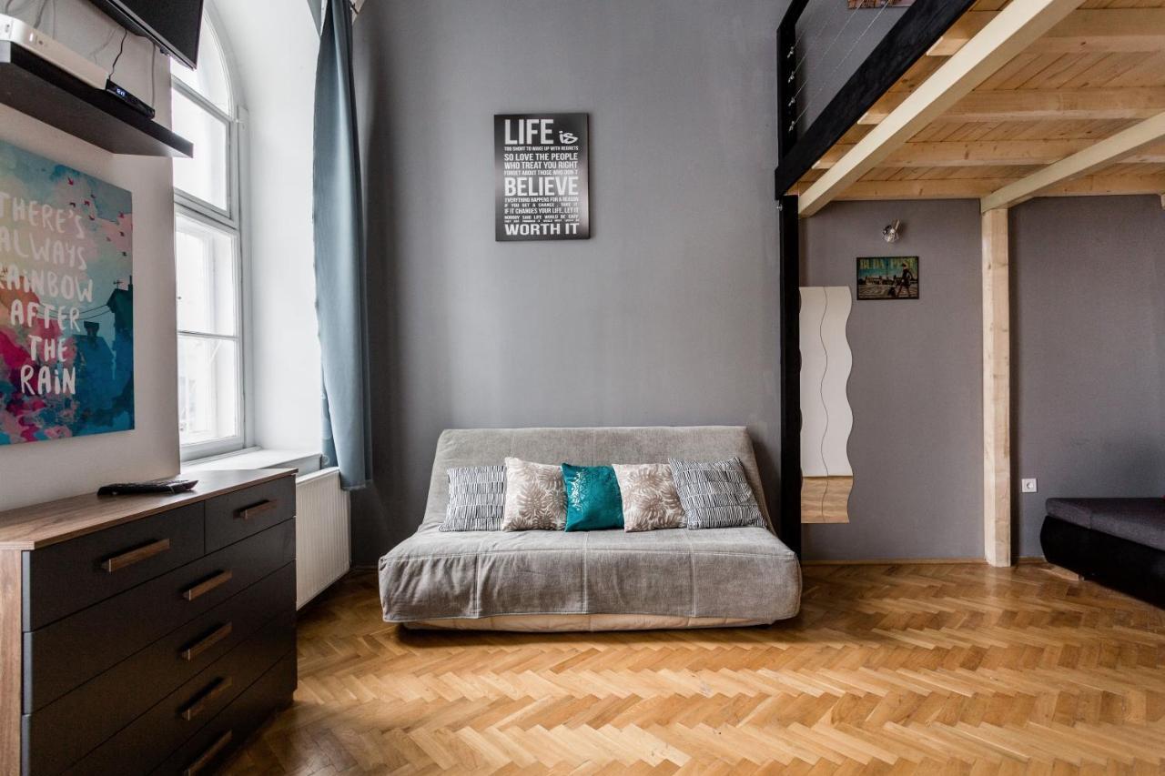 Mickey'S Chain Bridge Apartments Budapest Exterior foto